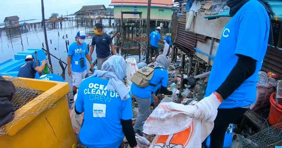 Meet the Ocean Cleanup Crew: Real-Life Heroes Fighting Marine Pollution